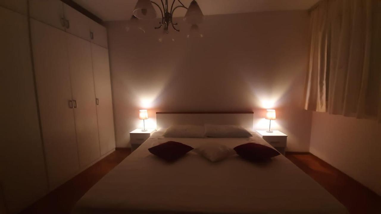 Apartman Iris Split Appartement Buitenkant foto