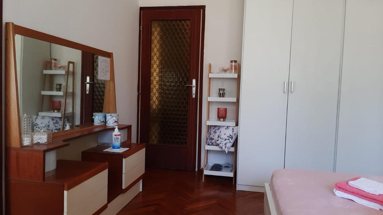 Apartman Iris Split Appartement Buitenkant foto